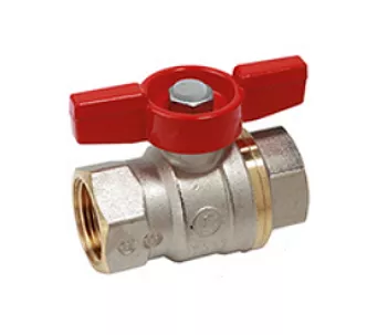 Кран шаровой полнопроходной DADO 1/2" B-В, тяжелая модель, никелированный, ручка - бабочка красная